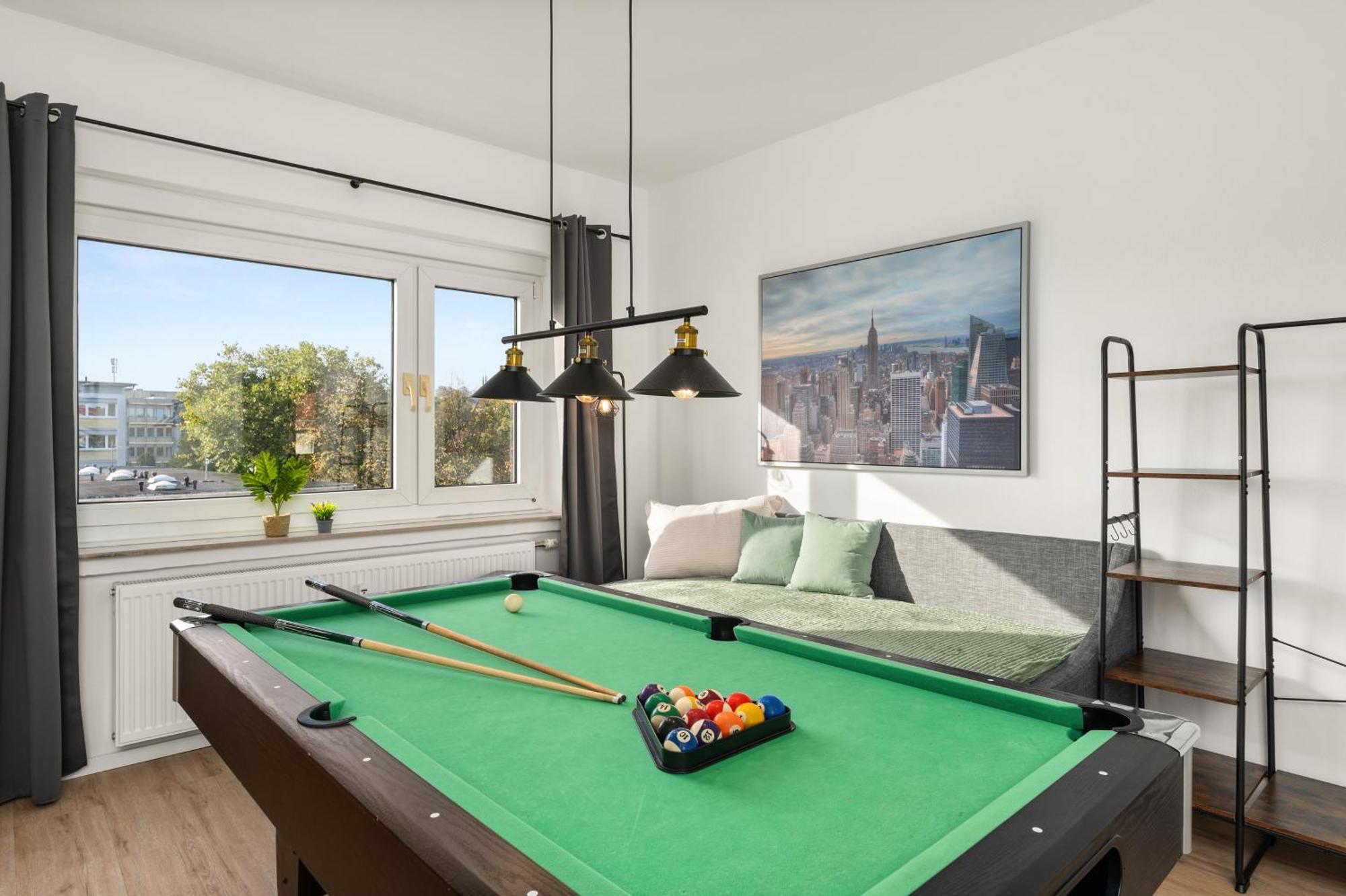 Homely-Apartment Manhattanart, Zentral, Parkplatz, Billard,Ps4, Dart, Balkon 빌레펠트 외부 사진