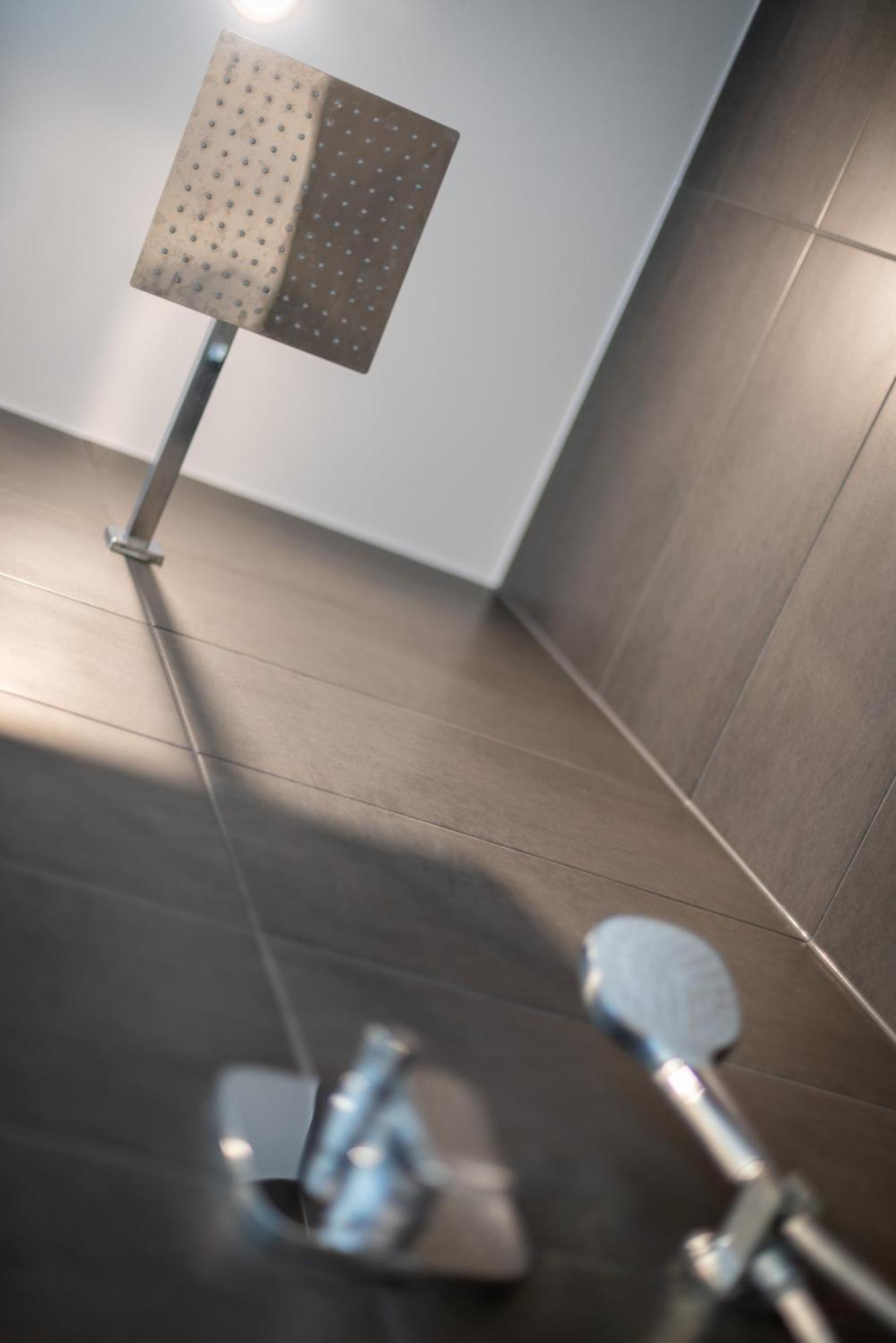 Homely-Apartment Manhattanart, Zentral, Parkplatz, Billard,Ps4, Dart, Balkon 빌레펠트 외부 사진