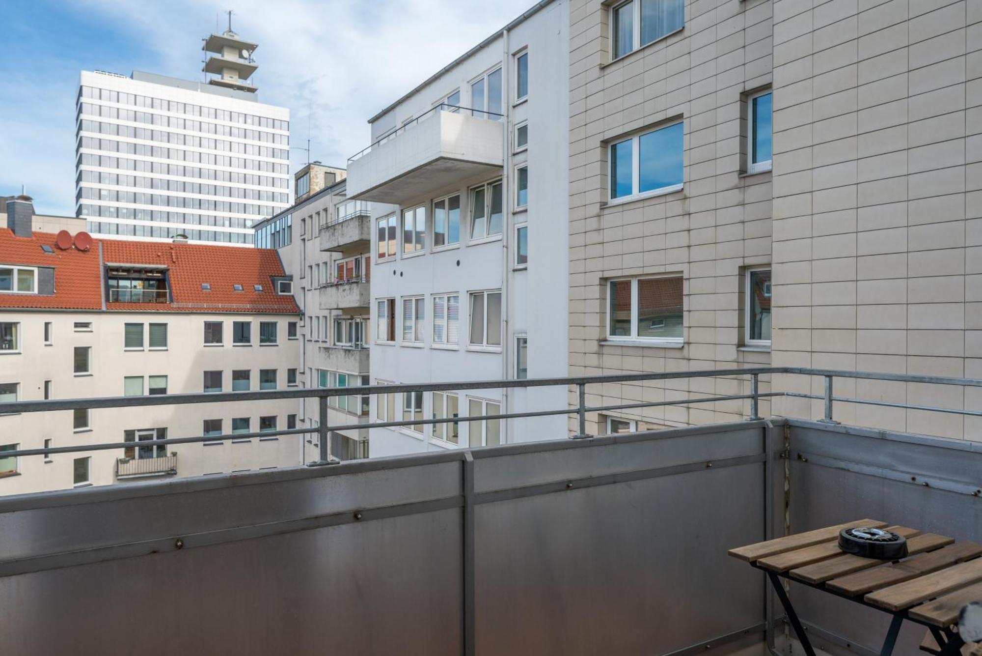 Homely-Apartment Manhattanart, Zentral, Parkplatz, Billard,Ps4, Dart, Balkon 빌레펠트 외부 사진