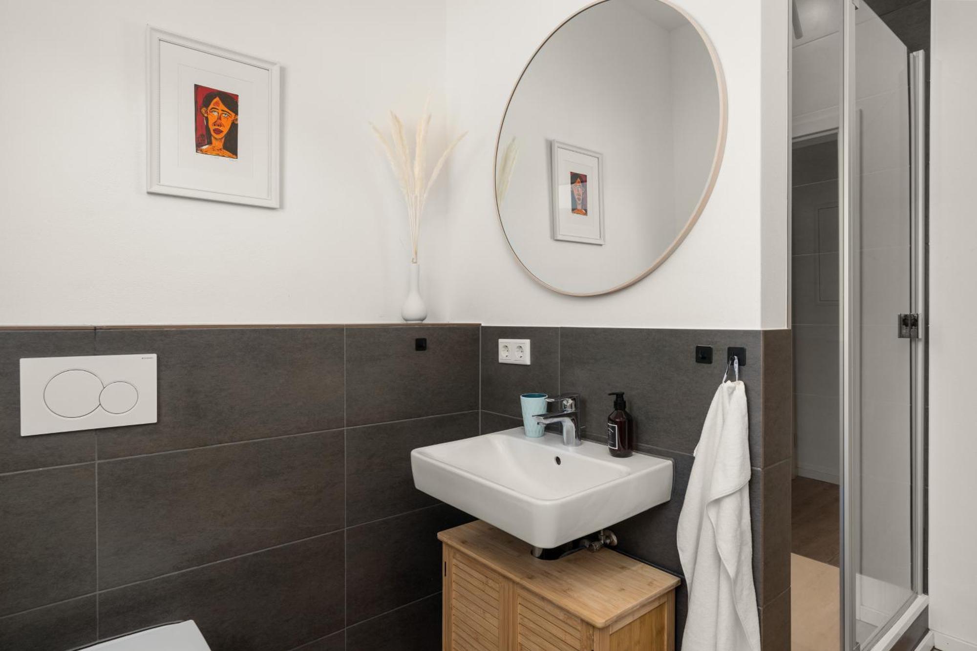 Homely-Apartment Manhattanart, Zentral, Parkplatz, Billard,Ps4, Dart, Balkon 빌레펠트 외부 사진