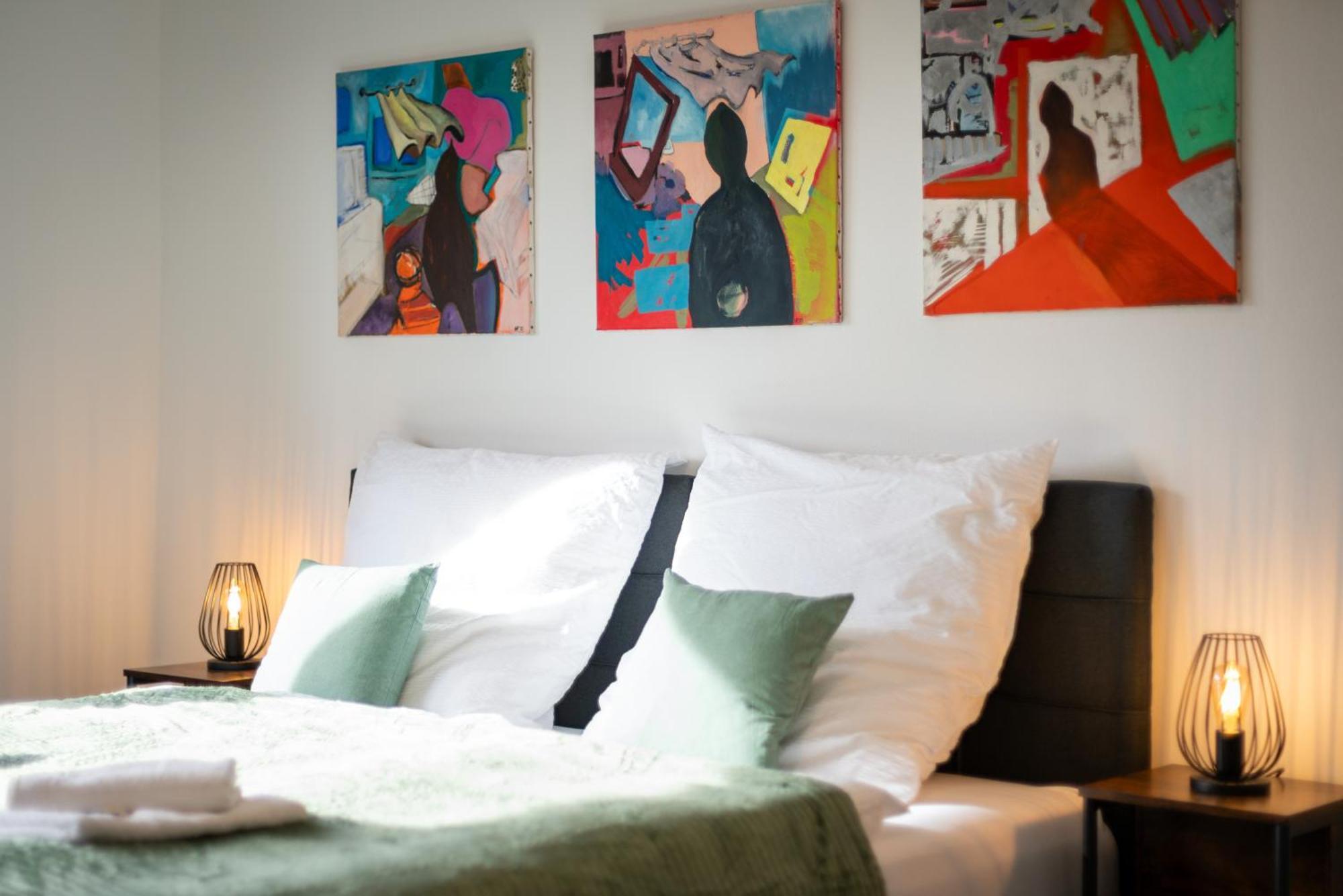 Homely-Apartment Manhattanart, Zentral, Parkplatz, Billard,Ps4, Dart, Balkon 빌레펠트 외부 사진